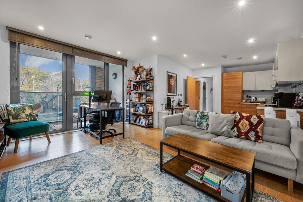 Main image of property: Chamberlain Court, 
Silwood Street, SE16