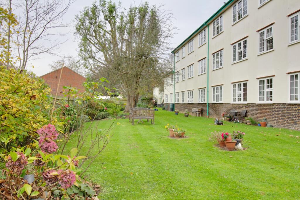 Additional property image - Guessens Court, Welwyn Garden City, Hertfordshire, AL8