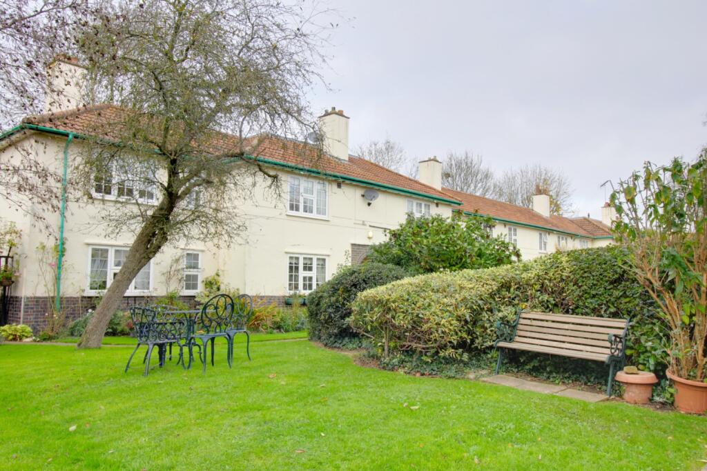 Additional property image - Guessens Court, Welwyn Garden City, Hertfordshire, AL8