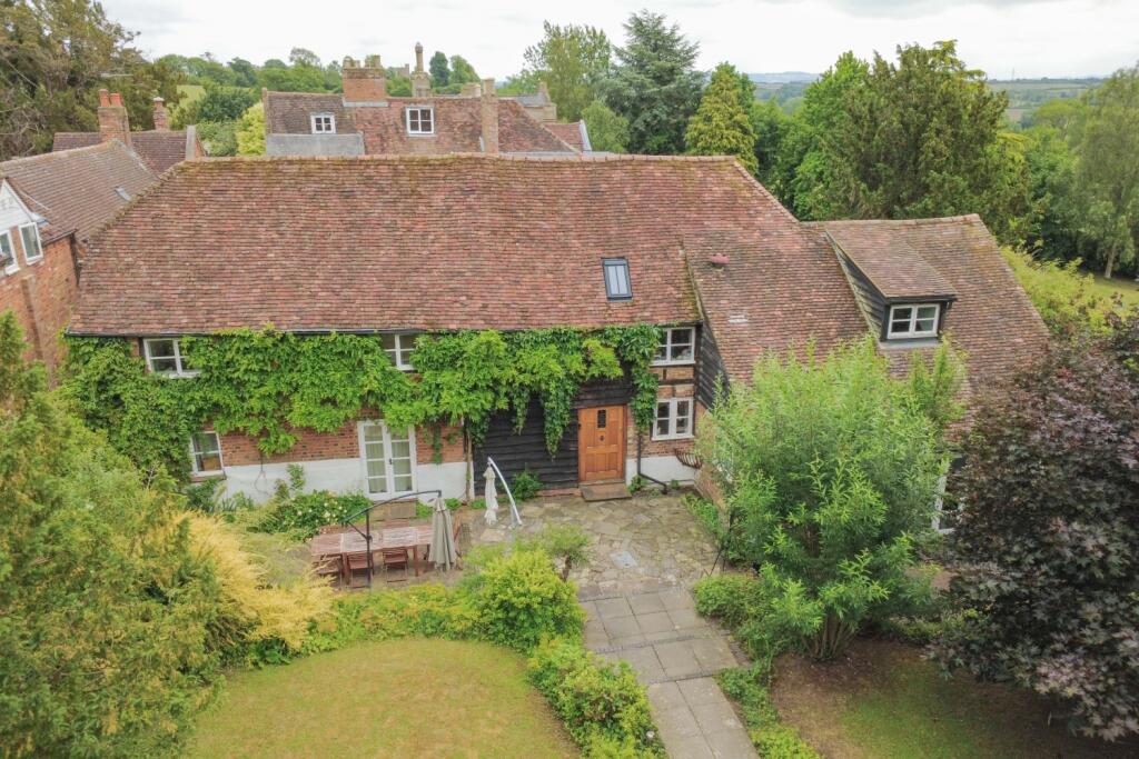 Main image of property: Coach House, Church End, Leighton Buzzard, LU7