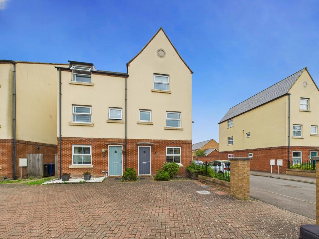 Main image of property: Lancaster Gate, Upper Cambourne, Cambridge, Cambridgeshire, CB23