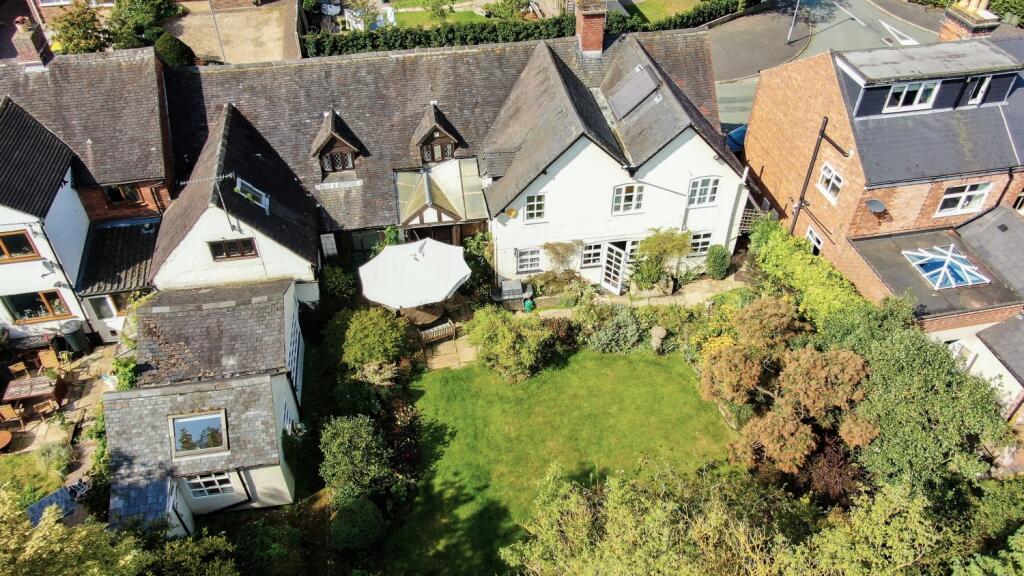 6 bedroom cottage for rent in The Barn Cottage, Wales Lane, Barton