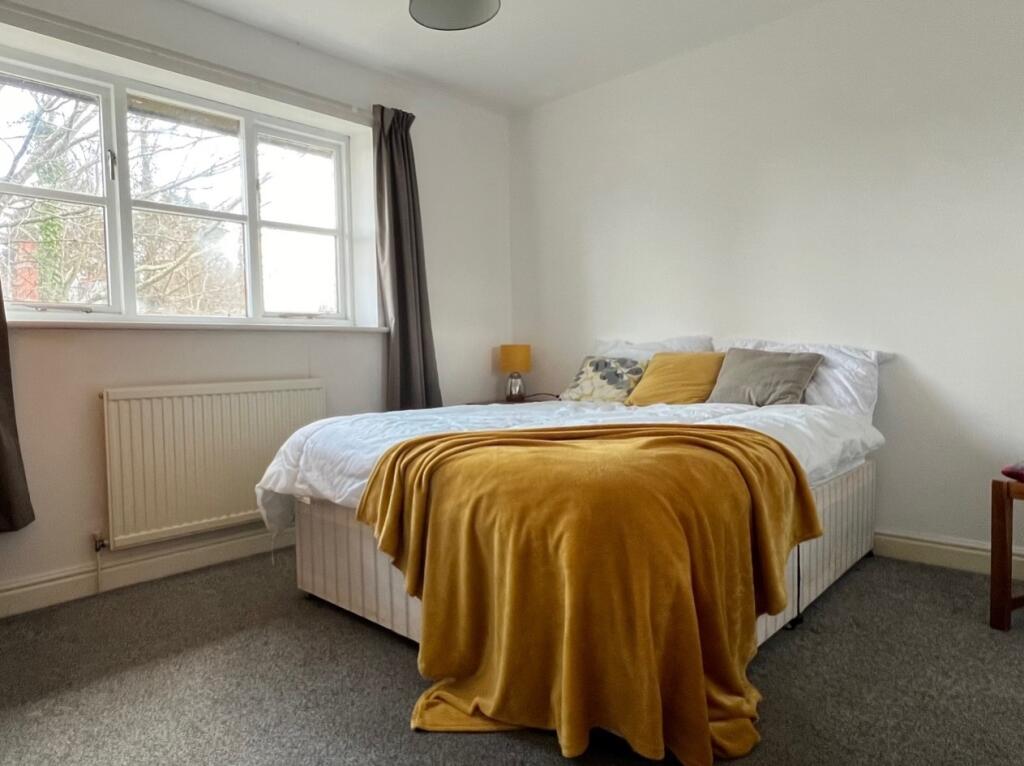 Main image of property: House ShareTurnpike Close, Worcester WR2 6AB