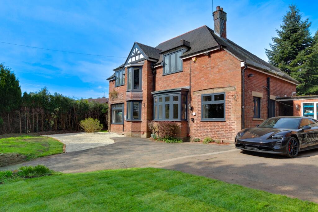 Main image of property: Barnetts Lane, Kidderminster, DY10 3HR