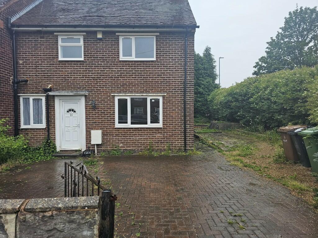 3 bedroom end of terrace house for sale in Ames Road, Wednesbury, West
