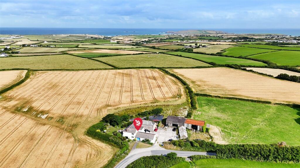 4 bedroom detached house for sale in Tregolds Farmhouse, St Merryn