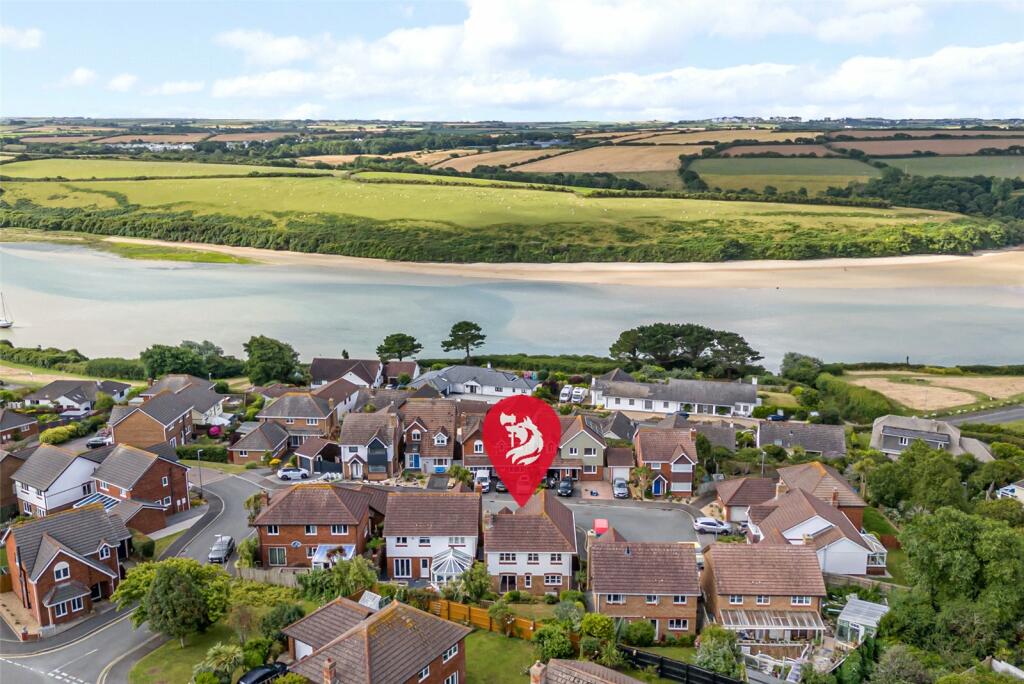 4 bedroom detached house for sale in Penmere Drive, Newquay, Cornwall, TR7