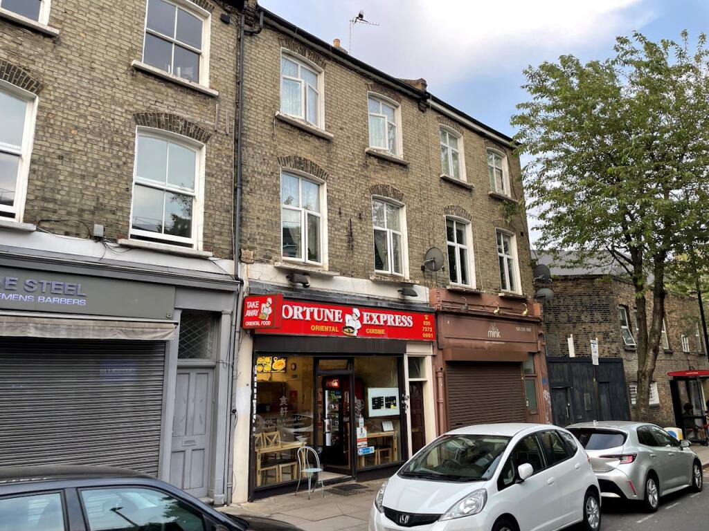 Main image of property: 6 Dartmouth Park Hill, Kentish Town/ Highgate, NW5 1HL