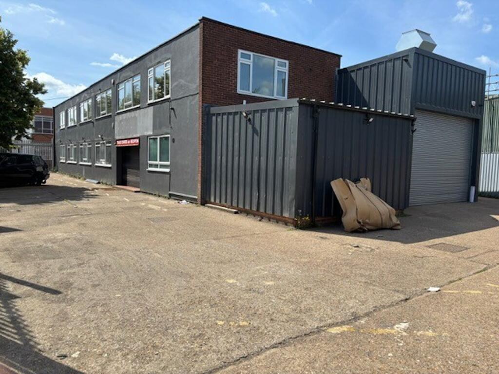 Main image of property: Unit 25, Travellers Lane, Hatfield, Hatfield, AL9 7HF