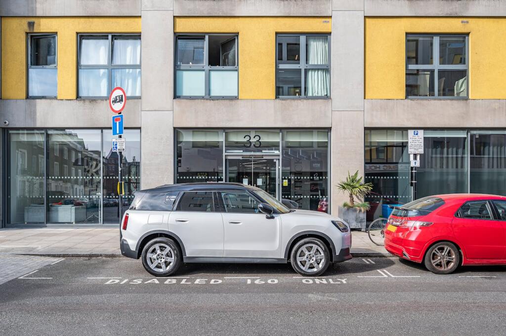 Main image of property: 33 Oval Road, London, NW1 7EA