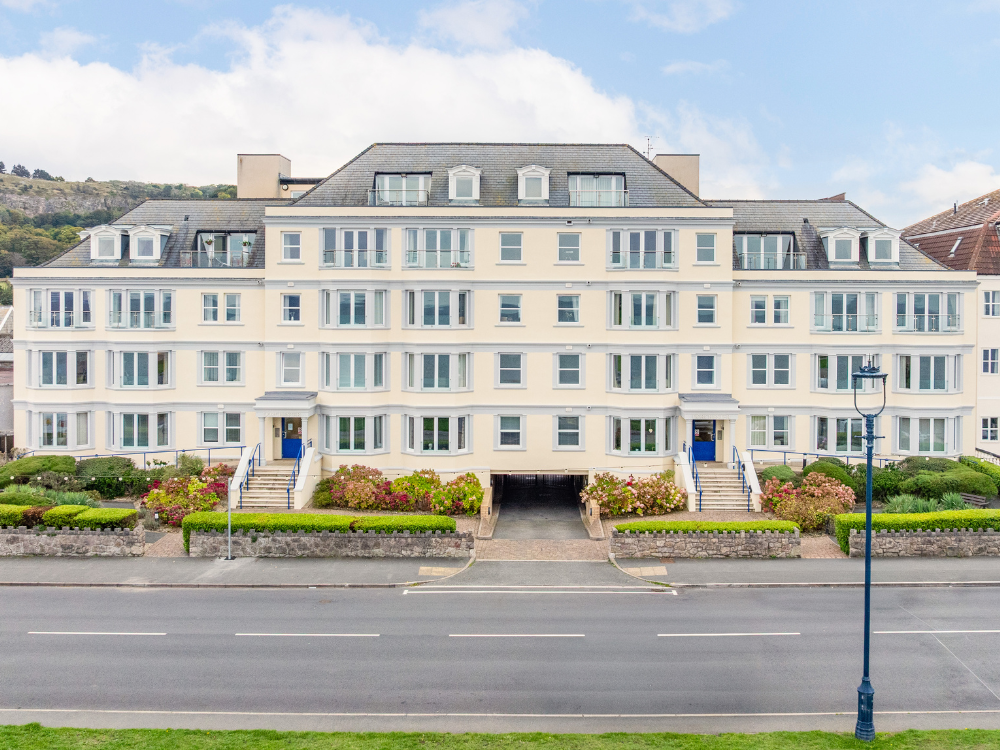 Main image of property: Craig Y Don Parade, Llandudno, LL30 1BN