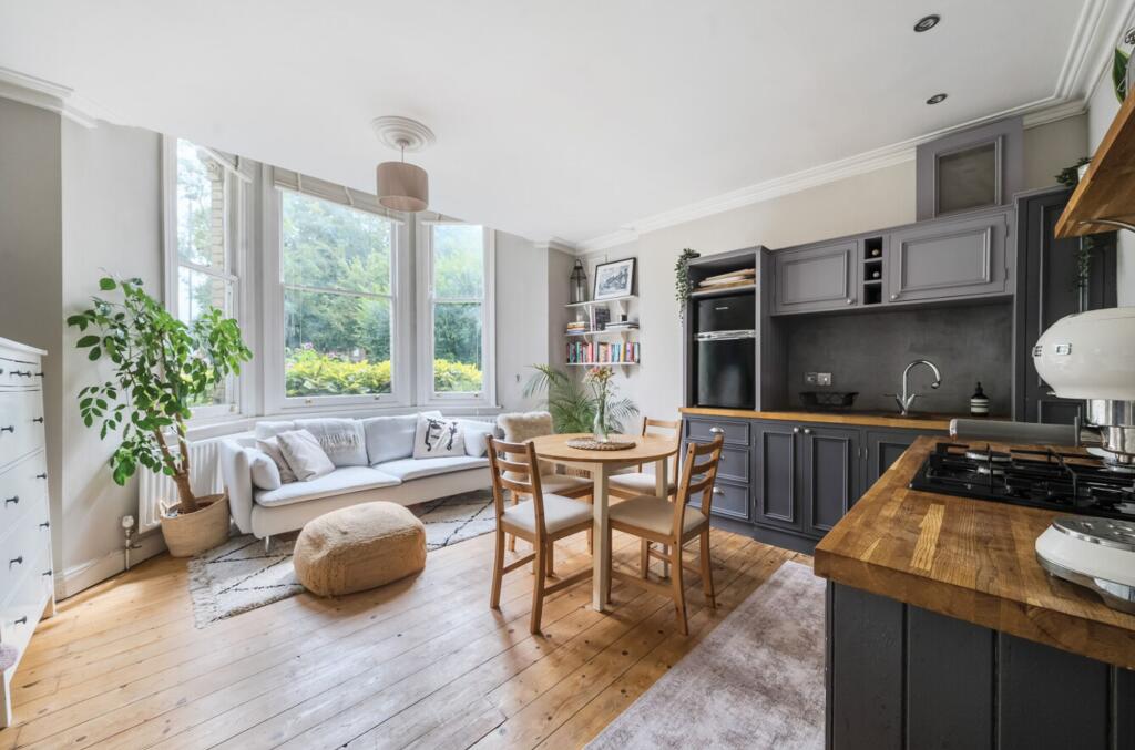 Main image of property: Bedford Hill, London, SW12