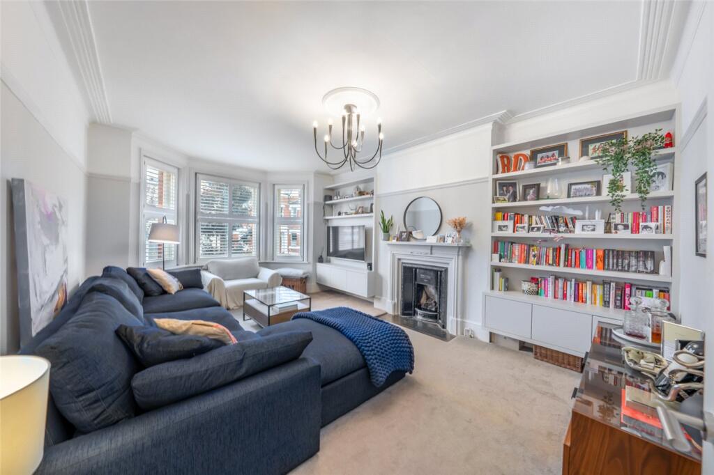 Main image of property: Lyncroft Mansions, Lyncroft Gardens, London, NW6
