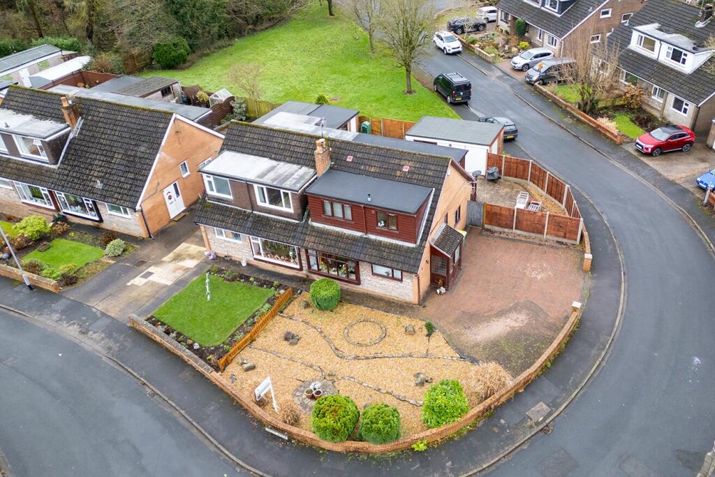 Main image of property: Lindale Avenue, Grimsargh, Lancashire, PR2