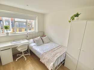 Main image of property: Buxton Street 