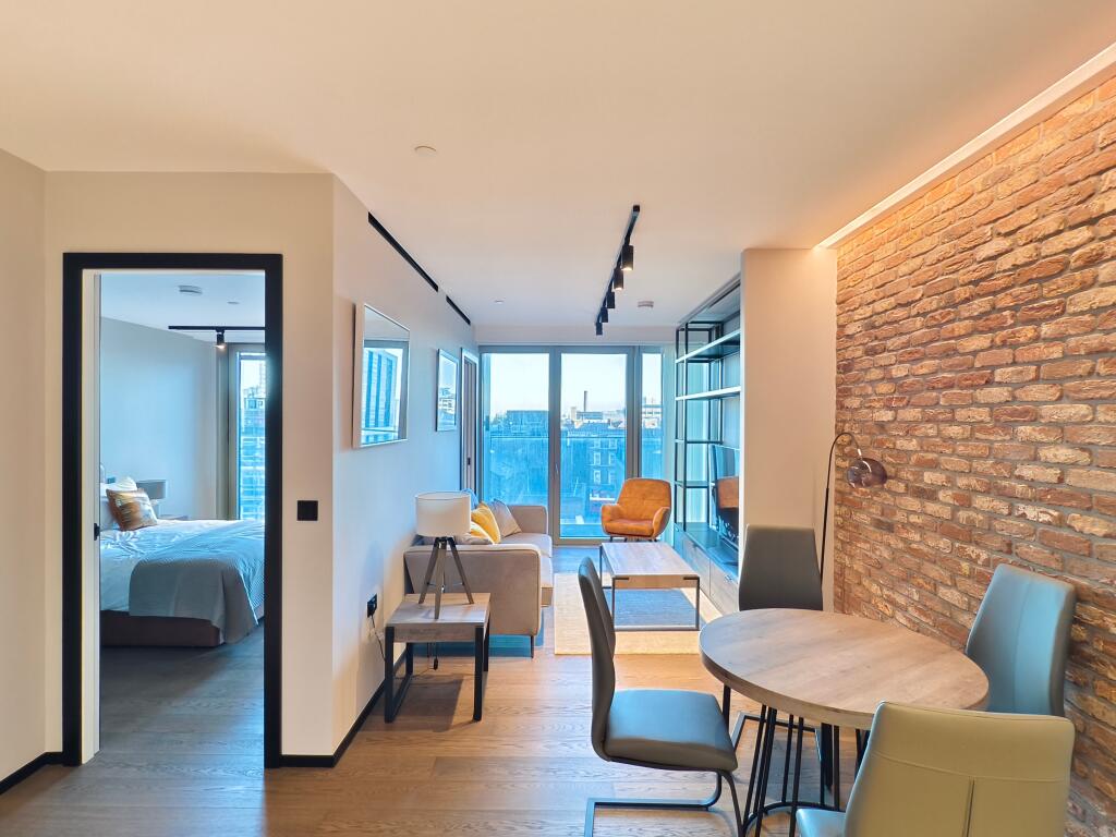 Main image of property: 22 Hewett Street