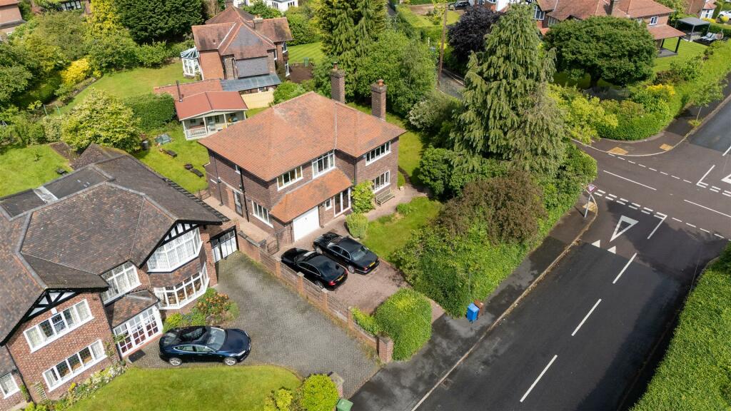 4 bedroom house for sale in St Michaels Avenue, Bramhall, Stockport, SK7
