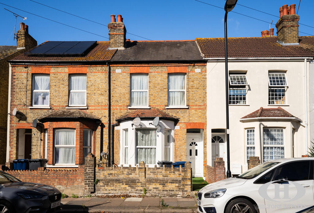 Main image of property: Mount Avenue, Southall