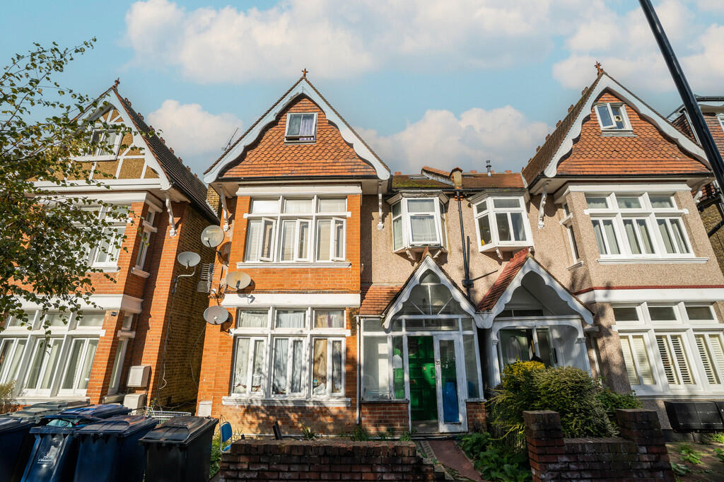 Main image of property: Craven Avenue, London