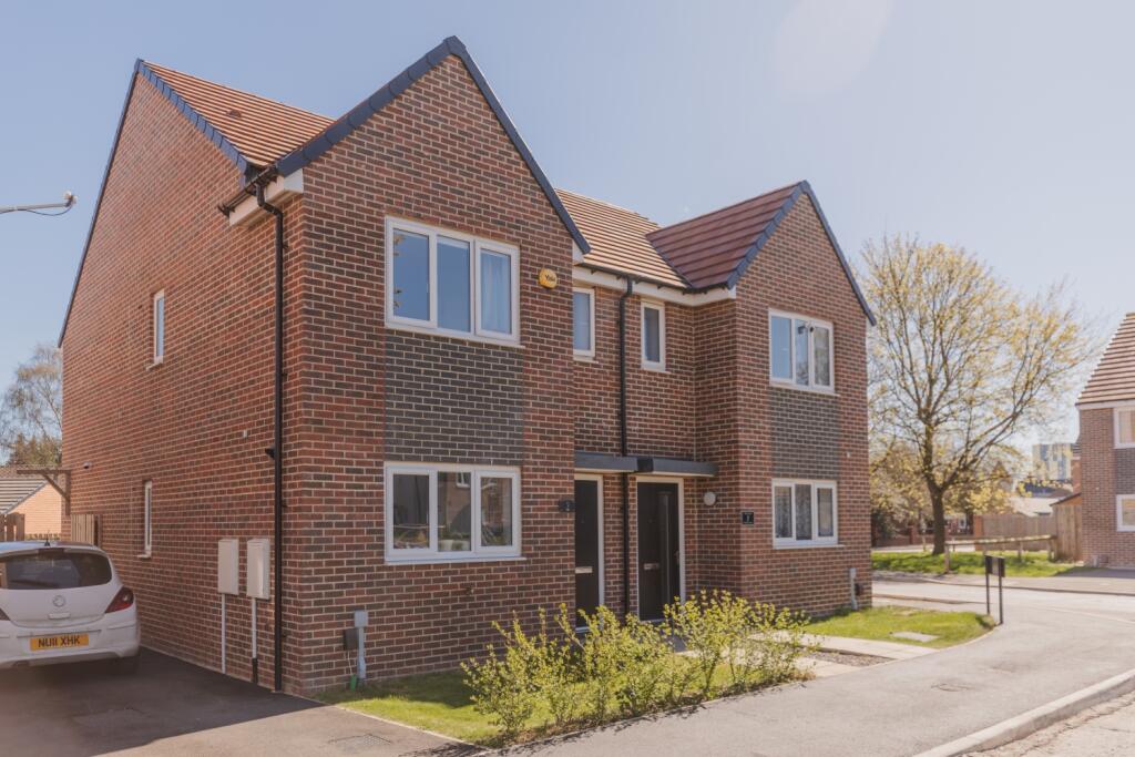 Main image of property: Harsleywood Drive, Stockton-on-Tees, TS18 2FW