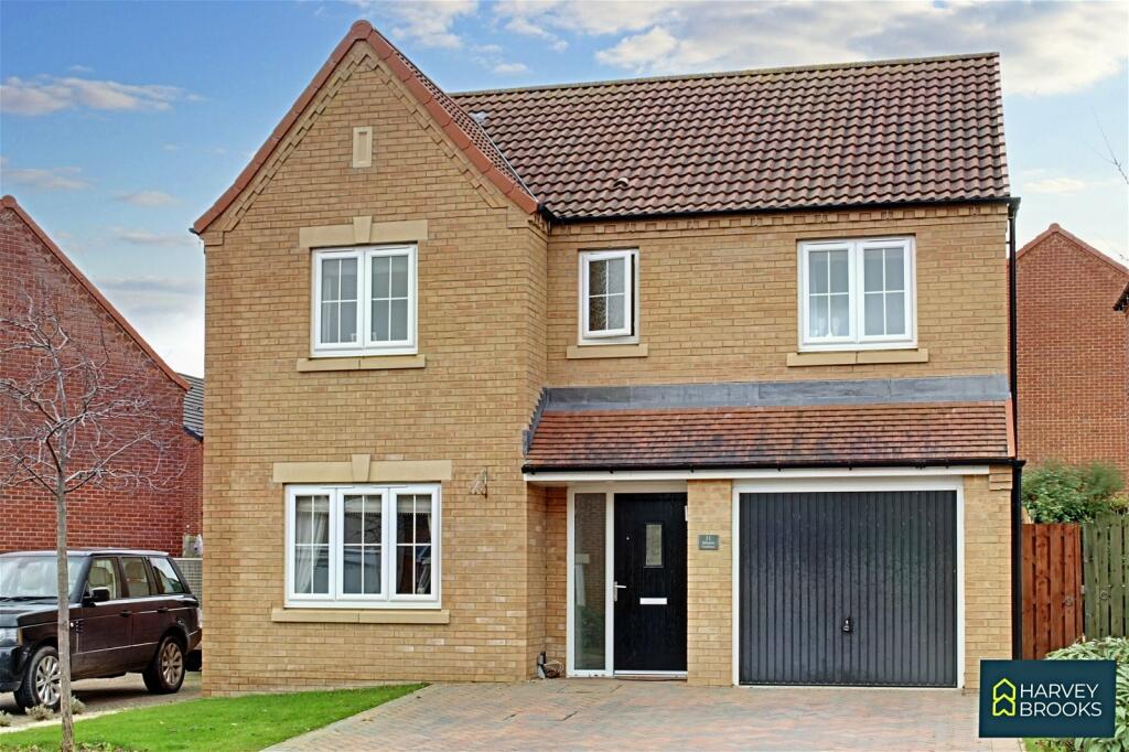 4 bedroom detached house for sale in Bilsdale Gardens, Guisborough, TS14