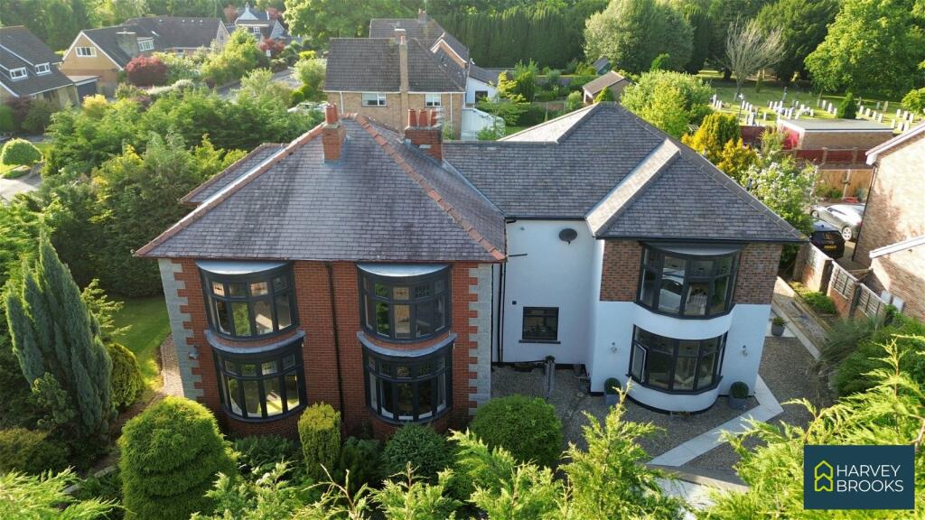 6 bedroom detached house for sale in Station Road, Stokesley, TS9