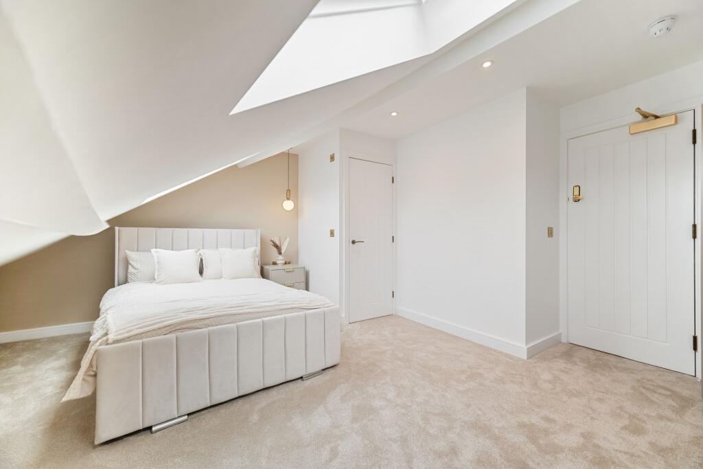 Main image of property: Room 5, Drewry Lane