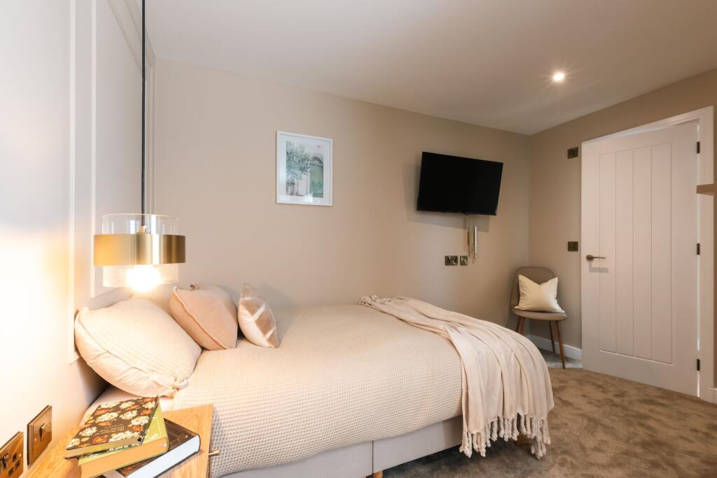 Main image of property: Room 6, Handel Street