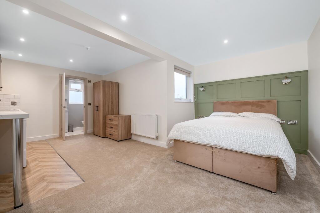 Main image of property: Room 6, Stockbrook Road
