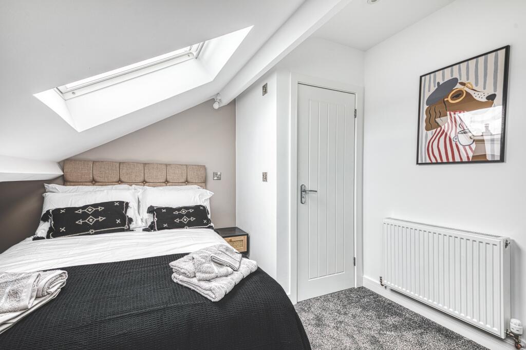 Main image of property: Room 6, Bennett Street