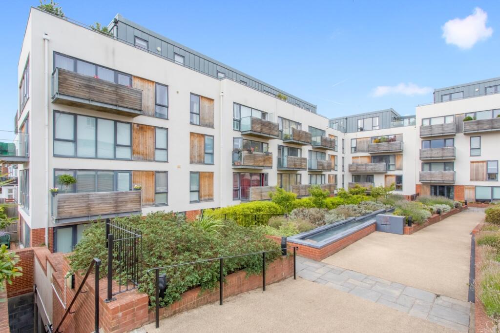 Main image of property: Southdown House, 4-8 Somerhill Avenue, Hove, East Sussex, BN3