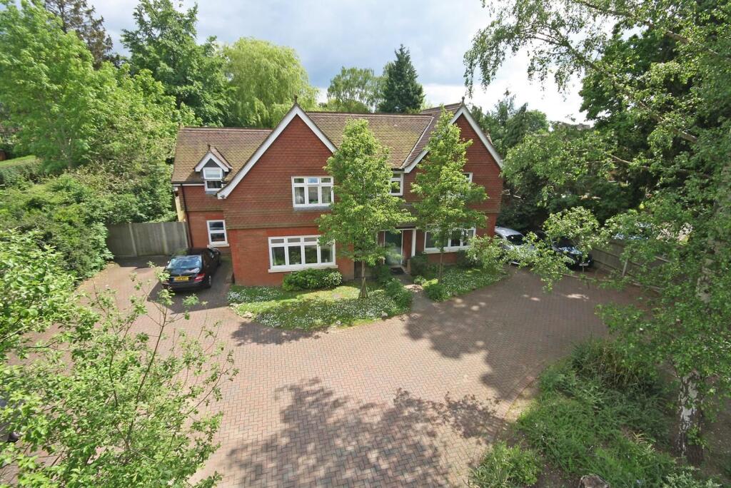 Main image of property: Fosse Lodge, 138, Croydon Road, REIGATE, RH2