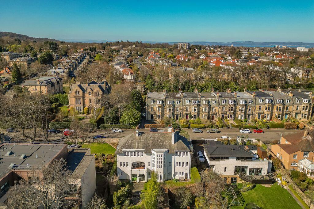 Main image of property: 13 Murrayfield Drive, Edinburgh, EH12 6EB