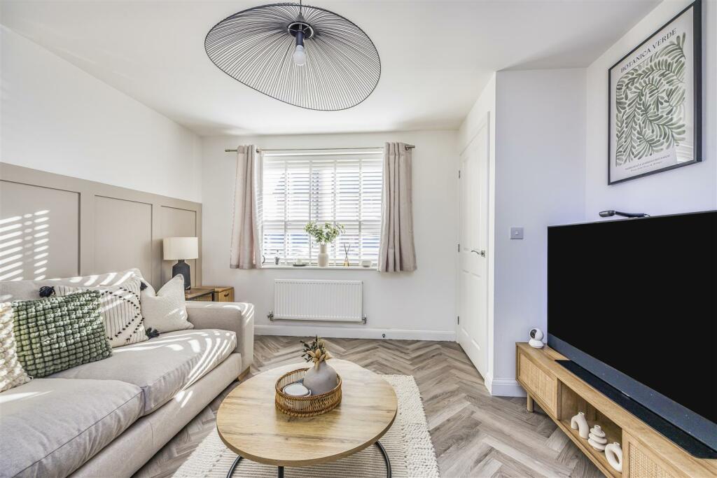 2 bedroom semidetached house for sale in Chalk Dock Avenue, Farlington, Havant, PO9