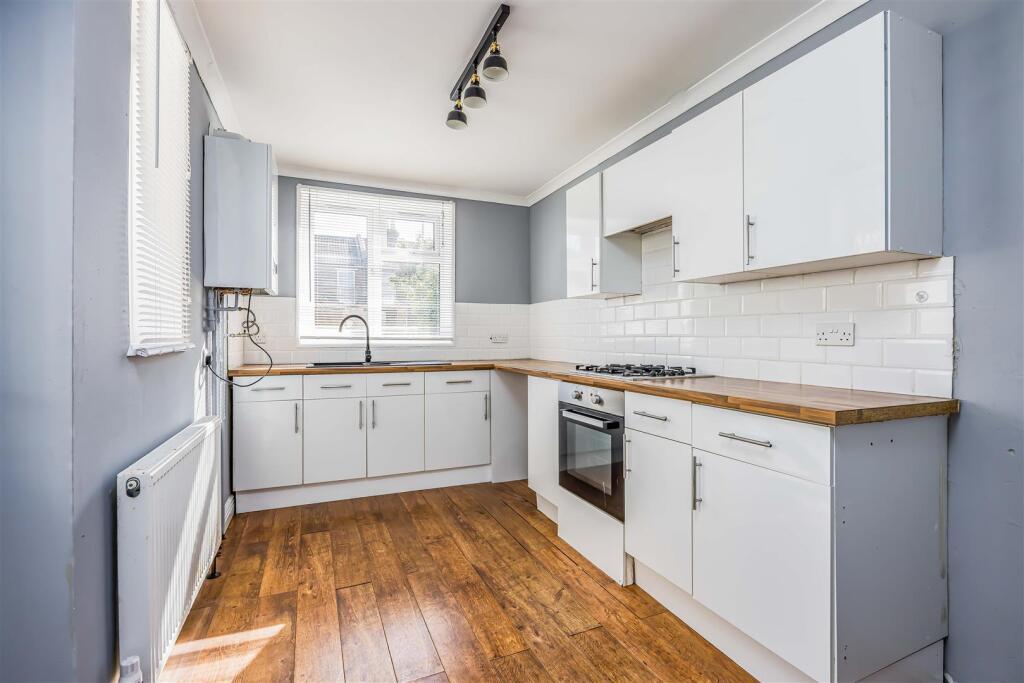 Main image of property: Lynn Road, Portsmouth