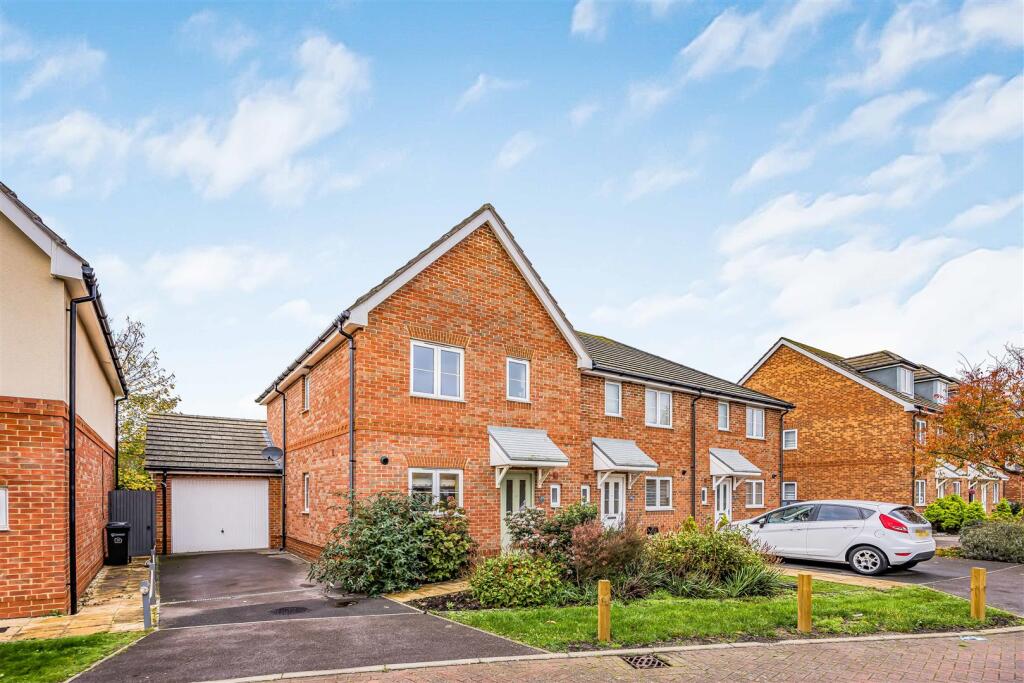 Main image of property: Guardians Way, Portsmouth