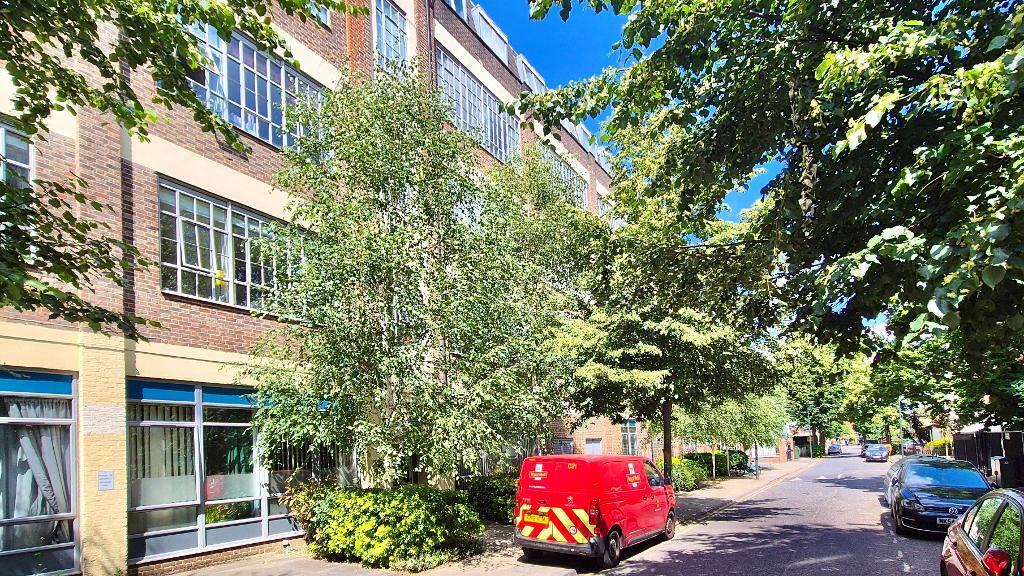 1 bedroom flat for sale in 4652 Peckham Grove, Peckham, London, SE15