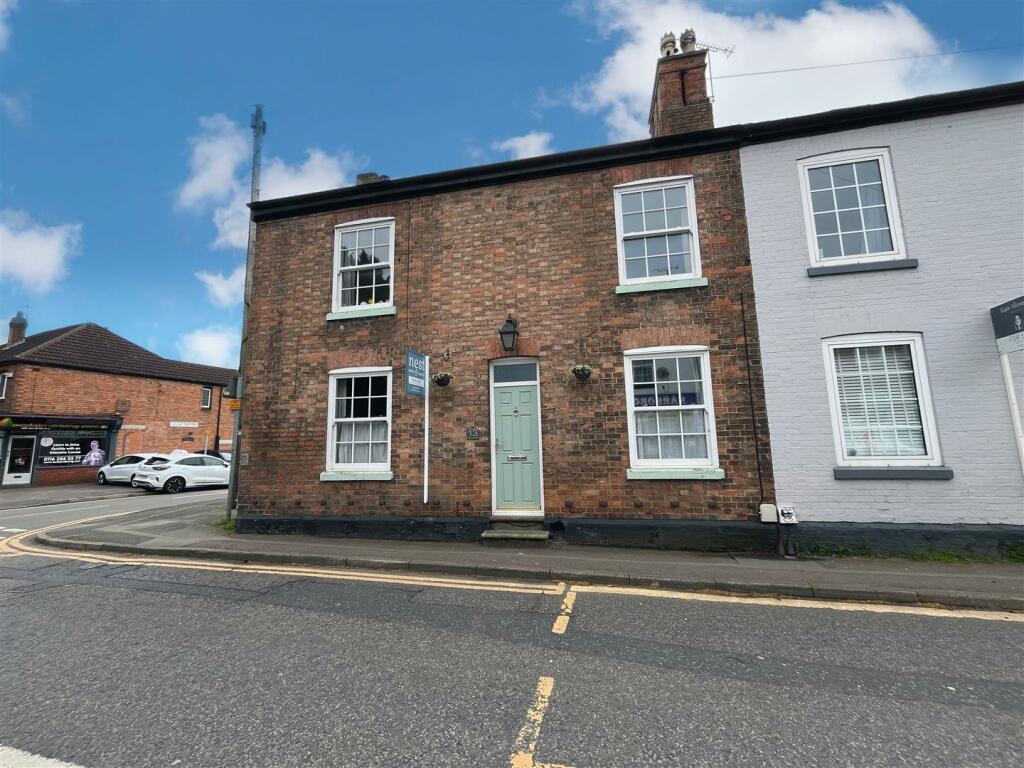 4 bedroom terraced house for sale in Leicester Road, Narborough, Leicester, LE19
