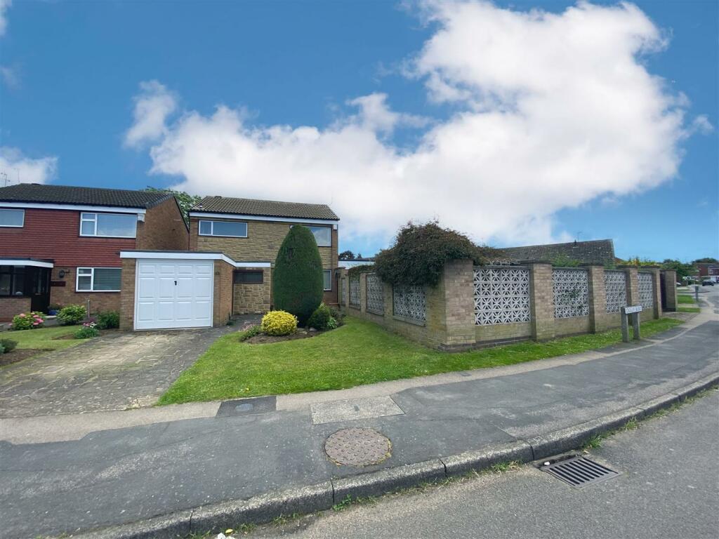 3 bedroom detached house for sale in Edgeley Road, Countesthorpe, LE8