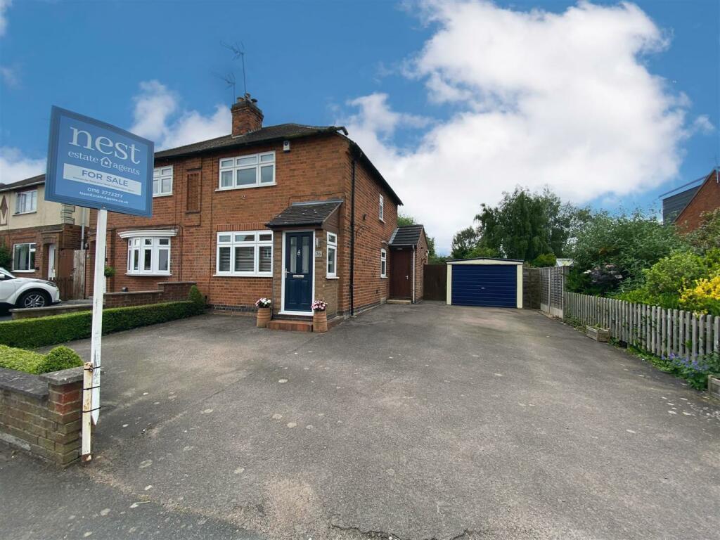 2 bedroom semidetached house for sale in Croft Road, Cosby, Leicester, LE9