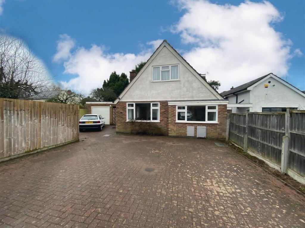 3 bedroom detached bungalow