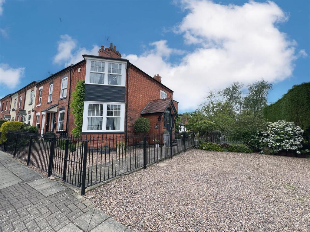 Main image of property: Holywell Road, Leicester