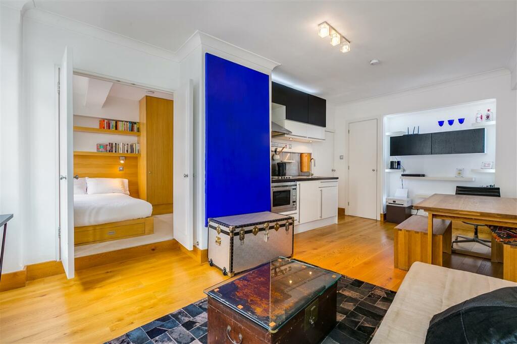 1 bedroom flat for sale in Nell Gwynn House, Sloane Avenue, SW3