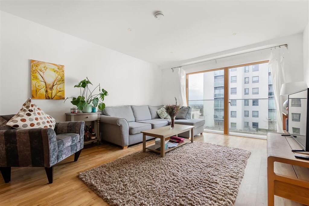 Main image of property: Streatham High Road, SW16
