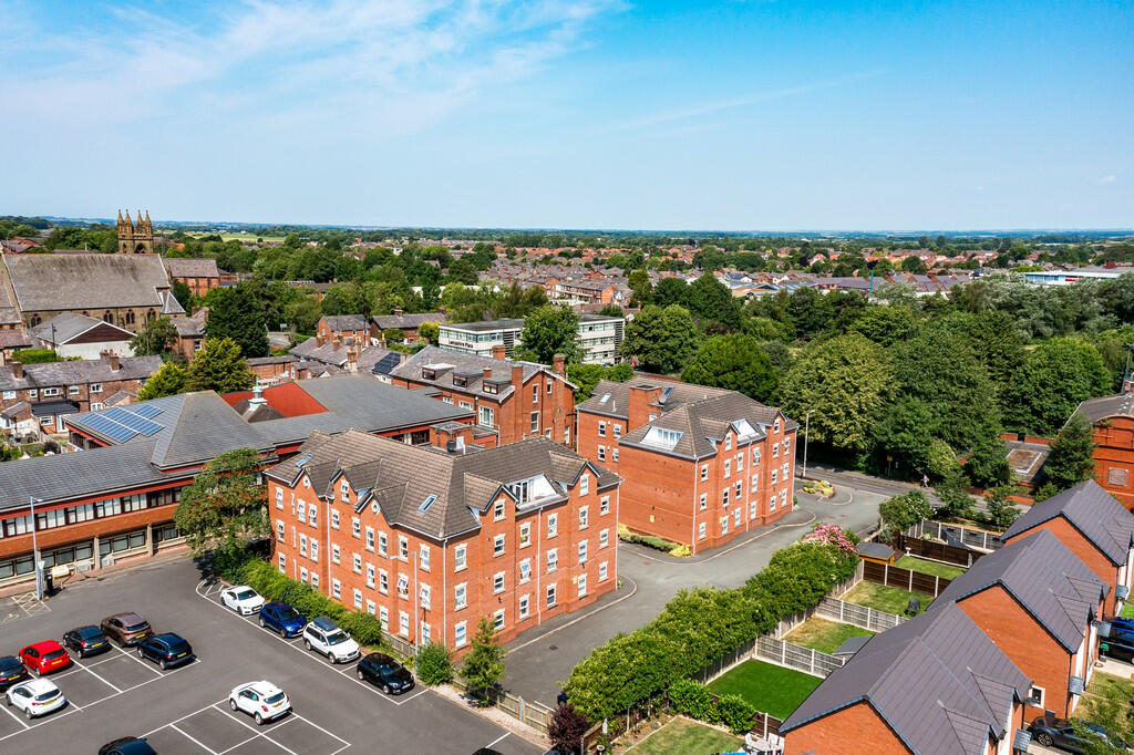 4 bedroom apartment for sale in Scarisbrick House, Derby Street