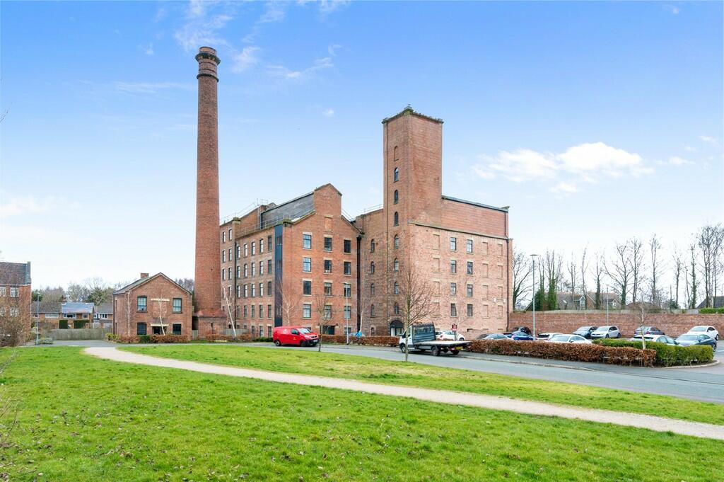 2 bedroom apartment for sale in Mill Lane, Burscough, L40