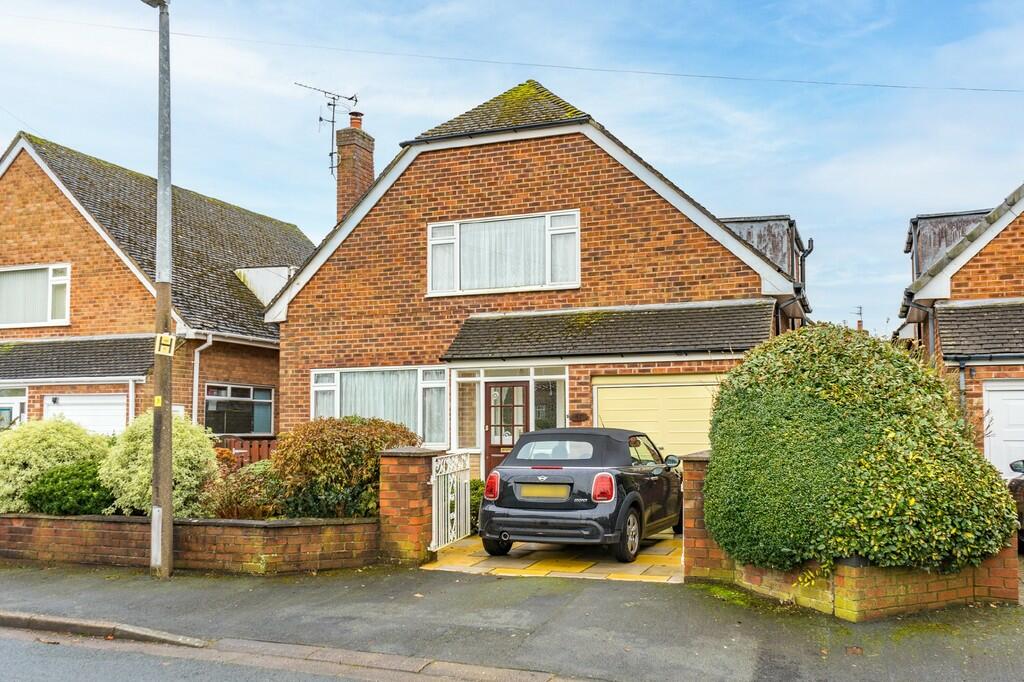 3-bedroom-detached-house-for-sale-in-sefton-gardens-aughton-l39