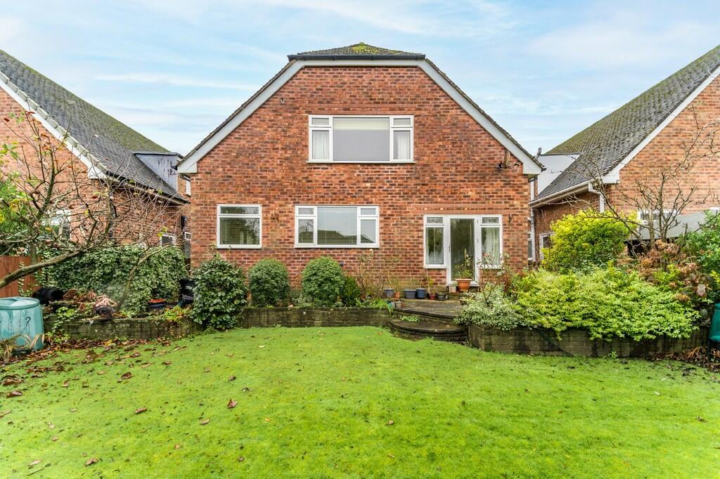 3 bedroom detached house for sale in Sefton Gardens, Aughton, L39