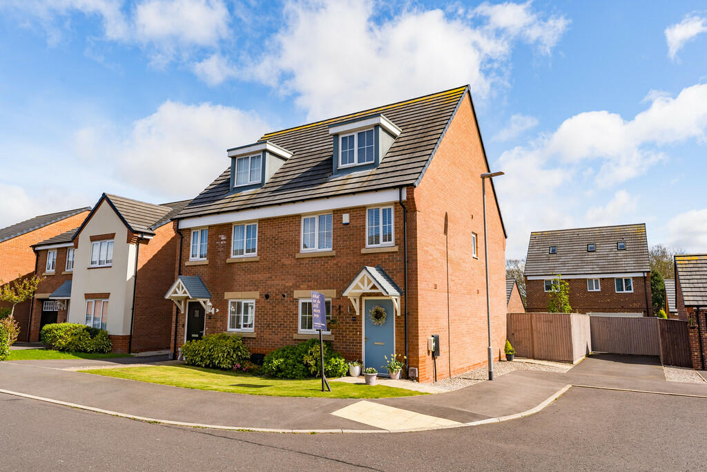 3 bedroom semidetached house for sale in Folly View Grove, Burscough, L40