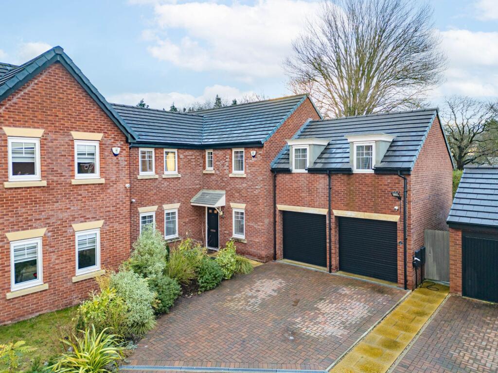 Main image of property: Stonechat Drive, Maghull, L31